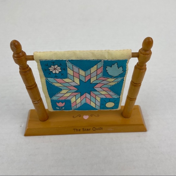 Enesco Star Quilt Patterns of Life Miniature 1995 - Picture 8 of 10